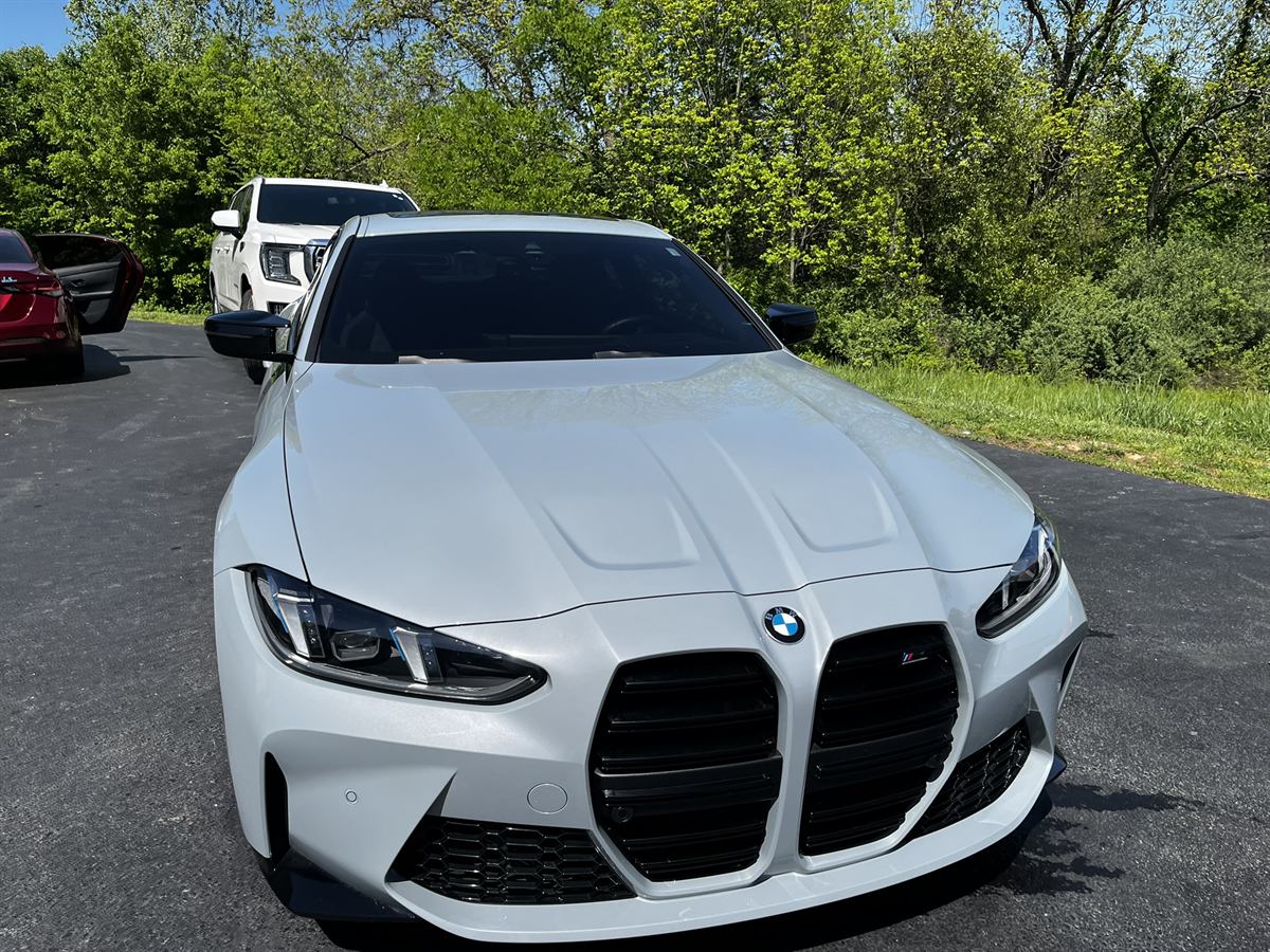 Vehicle detailed on location in the Cape Girardeau area